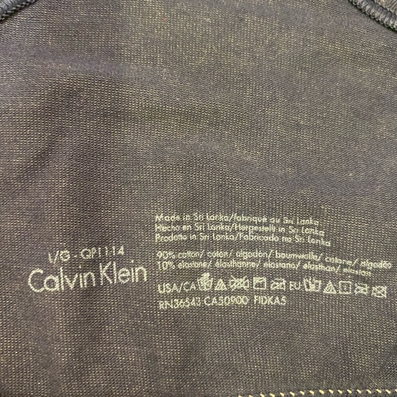 Calvin Klein racerback sports bra - Picture 2 of 2
